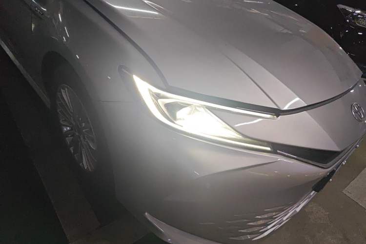 Used Toyota Camry 2024 2.0G Prestige Edition Right Front Headlight