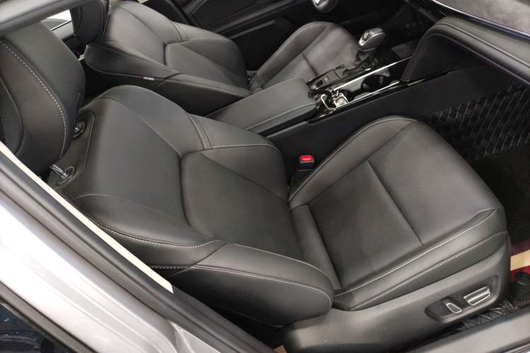 Used Toyota Camry 2024 2.0 GVP Luxury Edition Right Front Seat