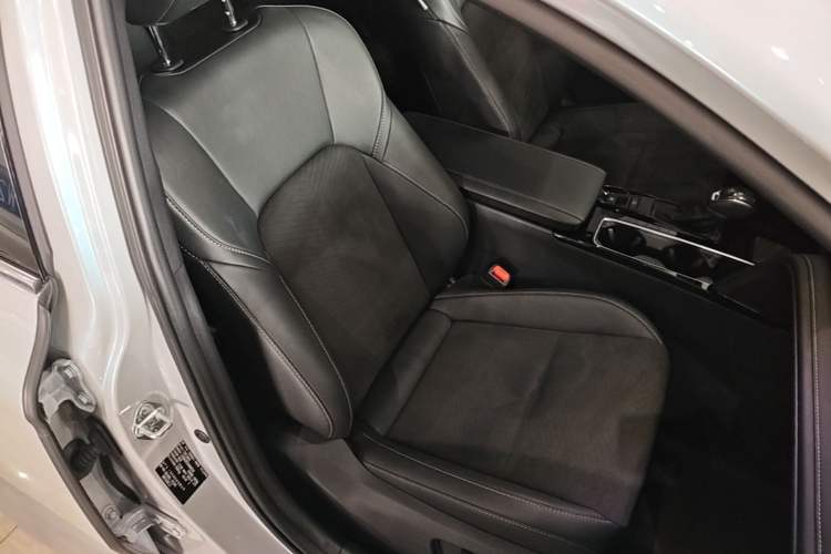 Used Toyota Camry 2024 2.0S Sport Edition Right Front Seat