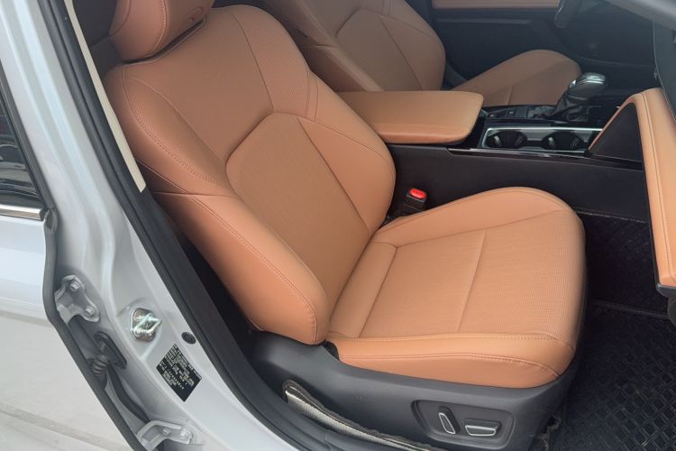 Used Toyota Camry 2024 Dual-Motor 2.0 HG Premium Edition Right Front Seat