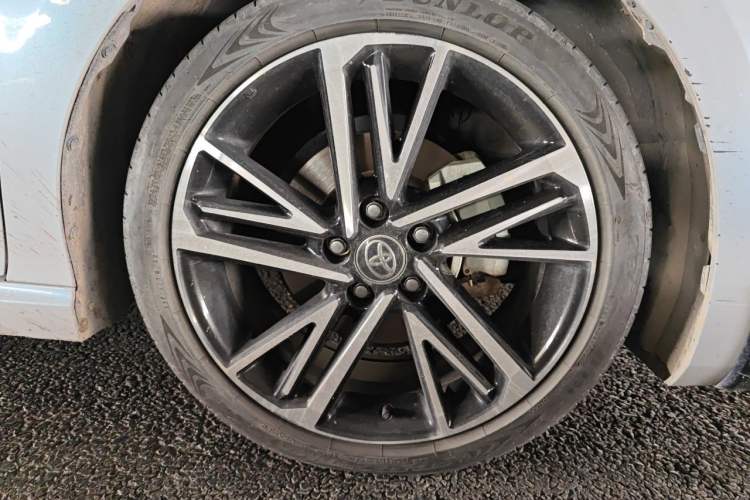 Used Toyota Camry 2024 Dual-Motor 2.0HS Sport Edition Right Front Wheel Hub