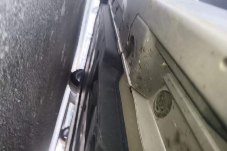 Used Toyota Camry 2024 Dual-Motor 2.0 HGVP Luxury Edition Right Side Sill