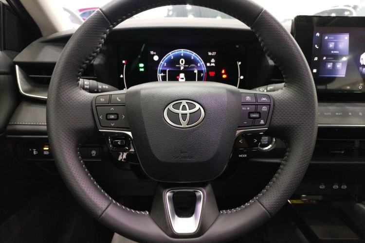 Used Toyota Camry 2024 2.0 GVP Luxury Edition Steering Wheel