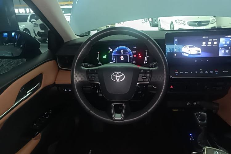 Used Toyota Camry 2024 Dual-Motor 2.0 HGVP Luxury Edition Steering Wheel