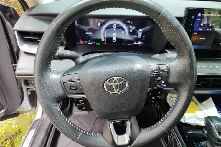 Used Toyota Camry 2024 Dual-Motor 2.0 HG Premium Edition Steering Wheel