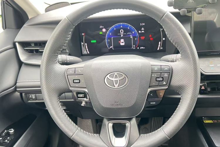 Used Toyota Camry 2024 Dual-Motor 2.0 HGVP Luxury Edition Steering Wheel