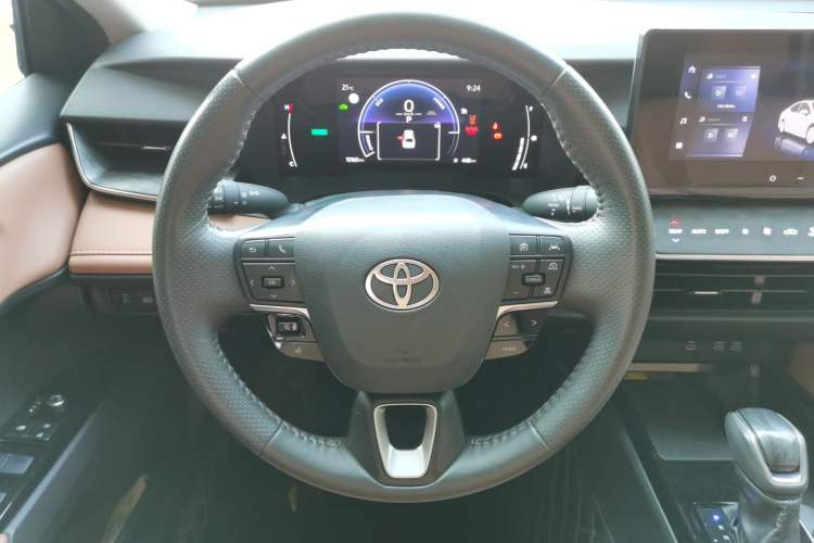 Used Toyota Camry 2024 Dual-Motor 2.0 HGVP Luxury Edition Steering Wheel