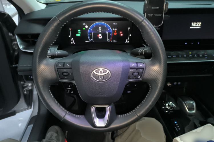 Used Toyota Camry 2024 Dual-Motor 2.0 HGVP Luxury Edition Steering Wheel