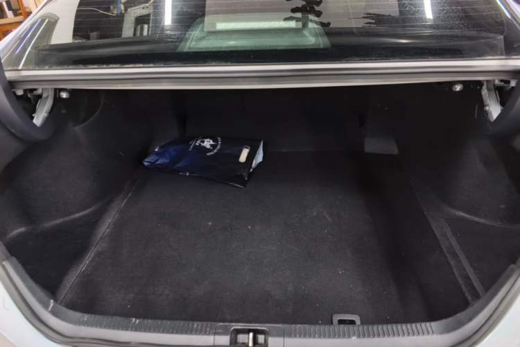 Used Toyota Camry 2024 Dual-Motor 2.0 HG Premium Edition Trunk