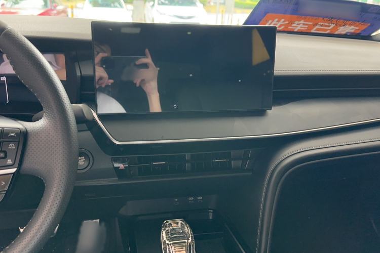 Used Toyota Camry 2024 2.0S Sport Edition Audio And AC Panel