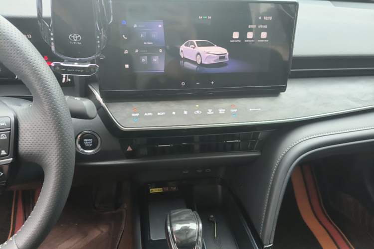 Used Toyota Camry 2024 2.0 GVP Luxury Edition Audio And AC Panel