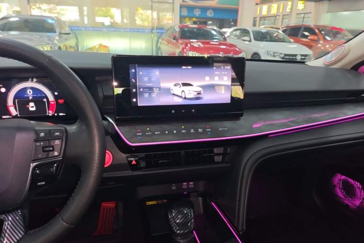 Used Toyota Camry 2024 2.0 GVP Luxury Edition Audio And AC Panel