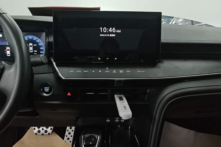 Used Toyota Camry 2024 2.0S Sport Edition Audio And AC Panel