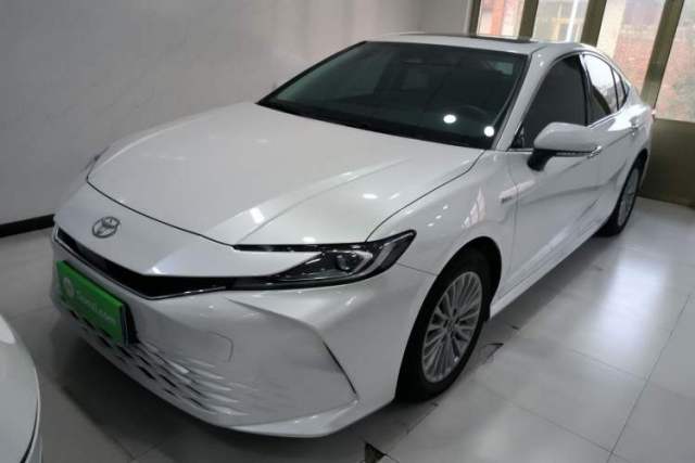 Used Toyota Camry 2024 Dual-Motor 2.0 HGVP Luxury Edition