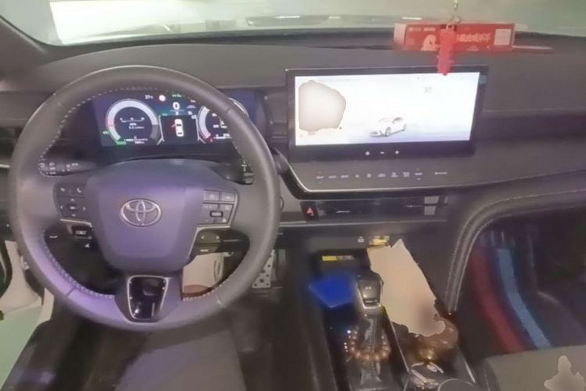 Used Toyota Camry 2024 Dual-Motor 2.0 HXS Sport Plus Edition Center Console
