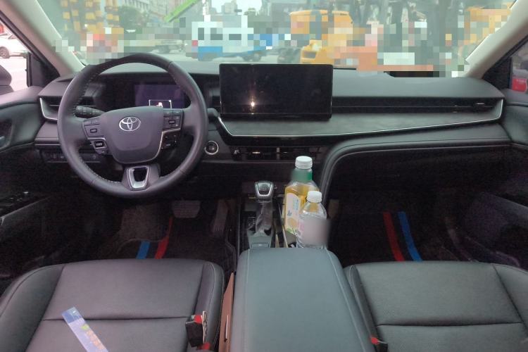 Used Toyota Camry 2024 2.0 GVP Luxury Edition Center Console