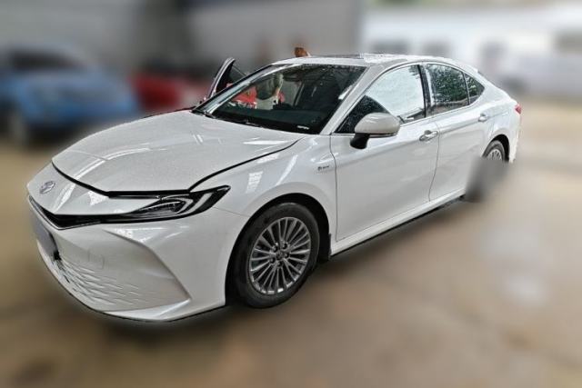 Used Toyota Camry 2024 Dual-Motor 2.0 HGVP Luxury Edition