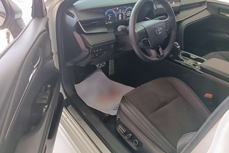 Used Toyota Camry 2024 Dual-Motor 2.0HS Sport Edition Driver Seat