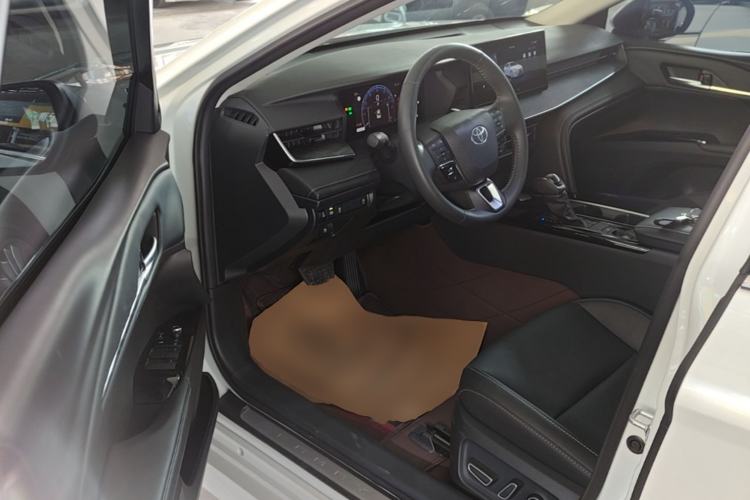 Used Toyota Camry 2024 2.0 GVP Luxury Edition Driver Seat