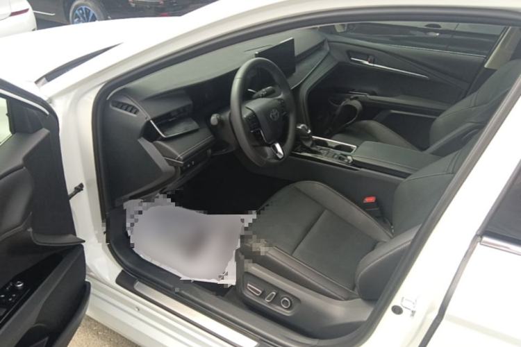 Used Toyota Camry 2024 Dual-Motor 2.0 HGVP Luxury Edition Driver Seat
