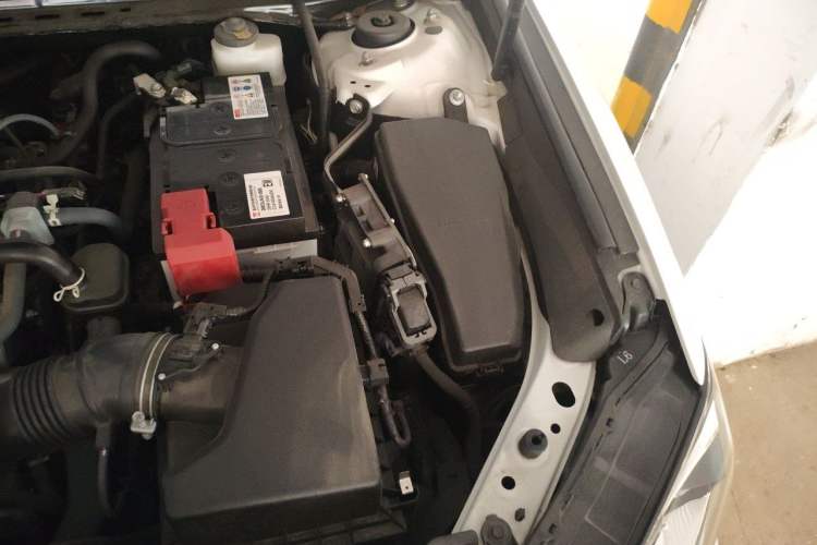 Used Toyota Camry 2024 2.0E Elite Edition Engine Bay Left