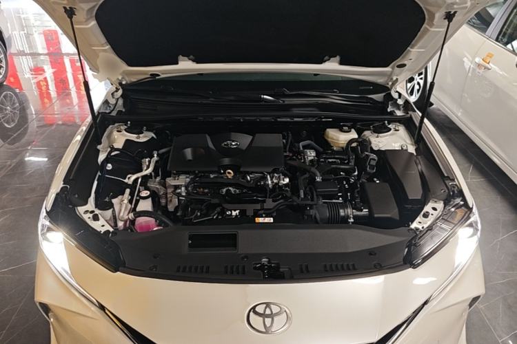 Used Toyota Camry 2024 Dual-Motor 2.0 HE Elite Edition Engine Bay