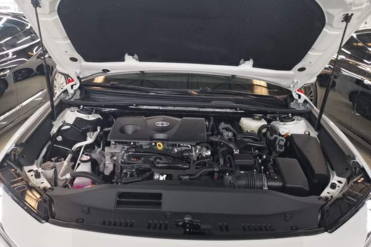 Used Toyota Camry 2024 Dual-Motor 2.0 HE Elite Edition Engine Bay