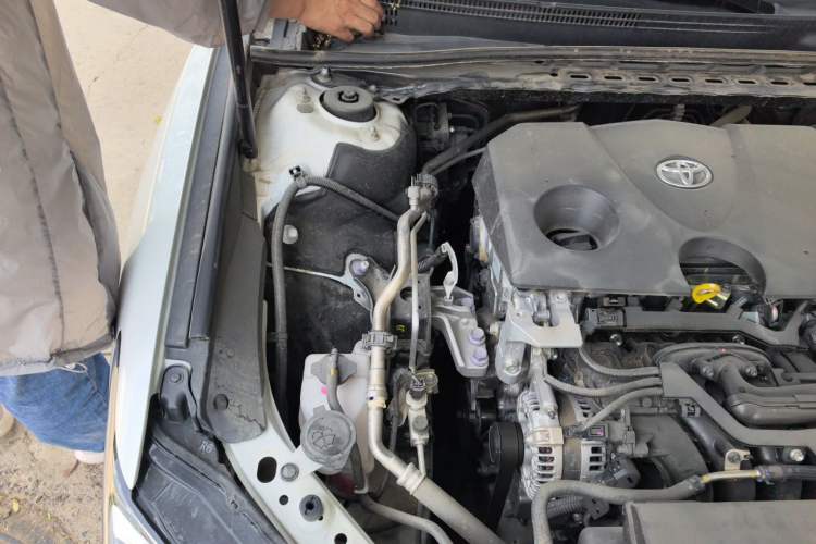 Used Toyota Camry 2024 2.0E Elite Edition Engine Bay Right