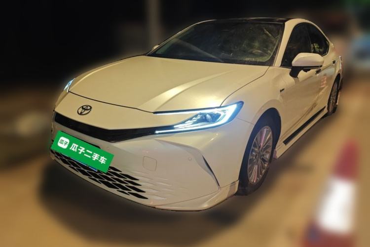 Used Toyota Camry 2024 2.0G Prestige Edition Guazi used car, China used car export, Used car for sale, Used cars, Cheapest cars for sale