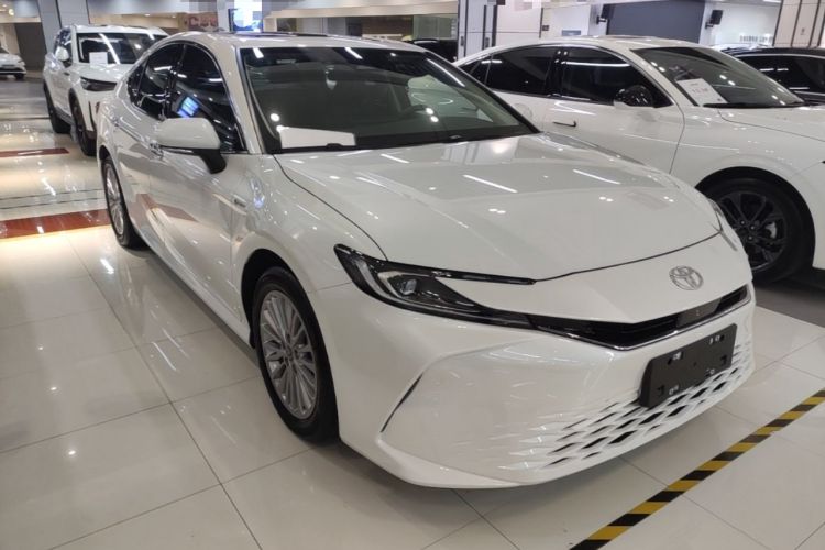 Used Toyota Camry 2024 Dual-Motor 2.0 HGVP Luxury Edition Exterior 1