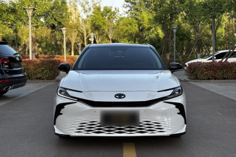 Used Toyota Camry 2024 2.0 GVP Luxury Edition Exterior 1