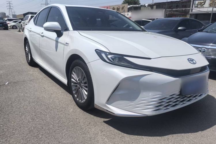 Used Toyota Camry 2024 Dual-Motor 2.0 HE Elite Edition Exterior 1