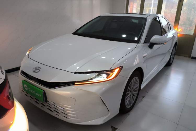 Used Toyota Camry 2024 Dual-Motor 2.0 HGVP Luxury Edition Exterior 1