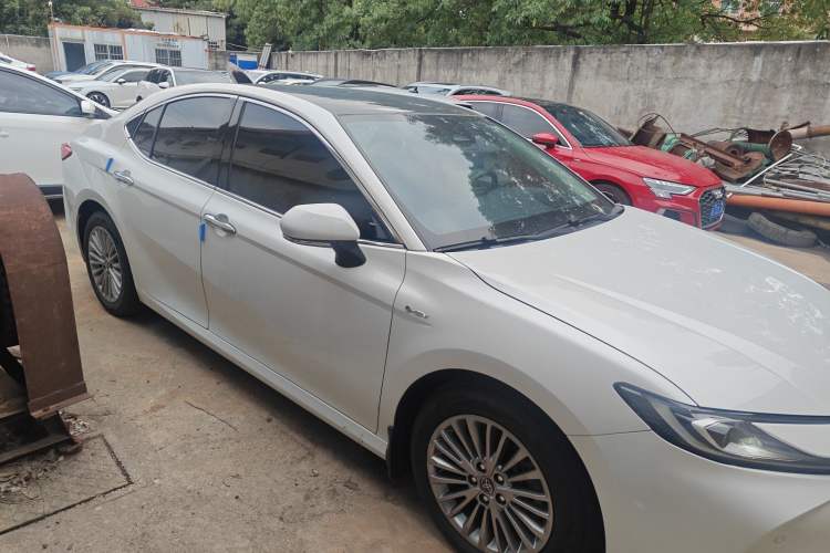 Used Toyota Camry 2024 Dual-Motor 2.0 HG Premium Edition Exterior 1