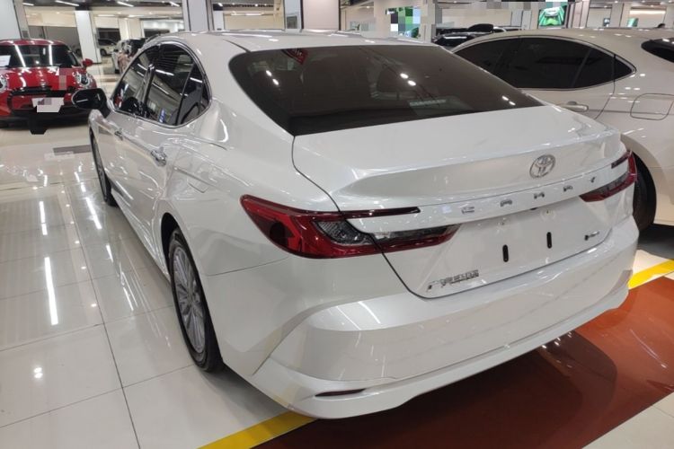 Used Toyota Camry 2024 Dual-Motor 2.0 HGVP Luxury Edition Exterior 2