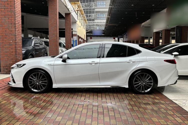 Used Toyota Camry 2024 Dual-Motor 2.0 HXS Sport Plus Edition Exterior 2