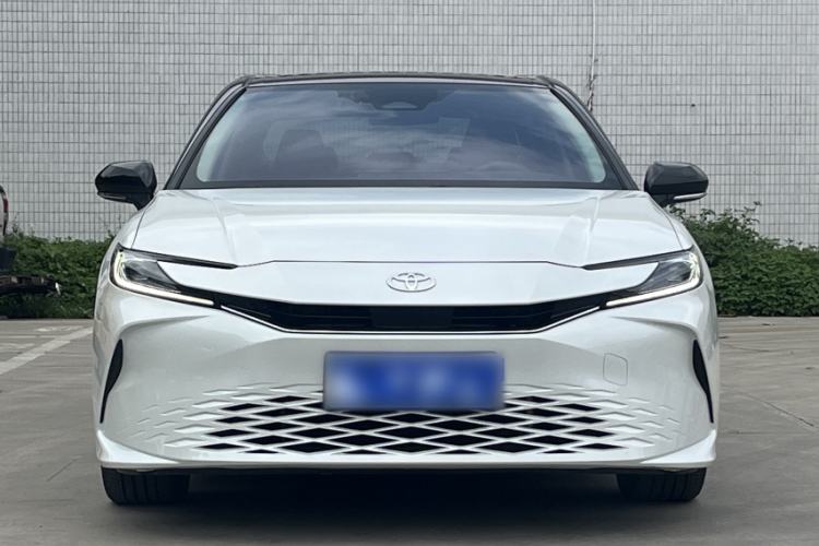 Used Toyota Camry 2024 2.0 GVP Luxury Edition Exterior 3