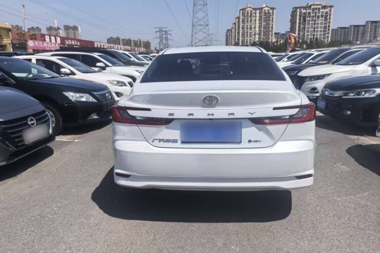 Used Toyota Camry 2024 Dual-Motor 2.0 HE Elite Edition Exterior 3