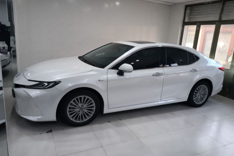 Used Toyota Camry 2024 Dual-Motor 2.0 HGVP Luxury Edition Exterior 3