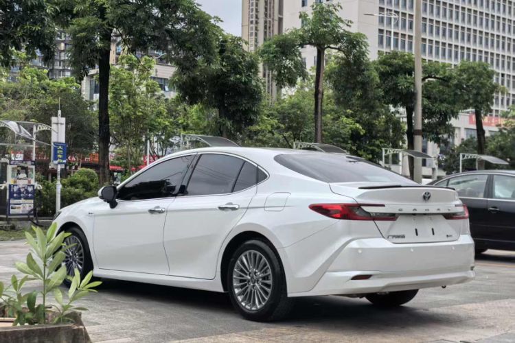 Used Toyota Camry 2024 Dual-Motor 2.0 HGVP Luxury Edition Exterior 3