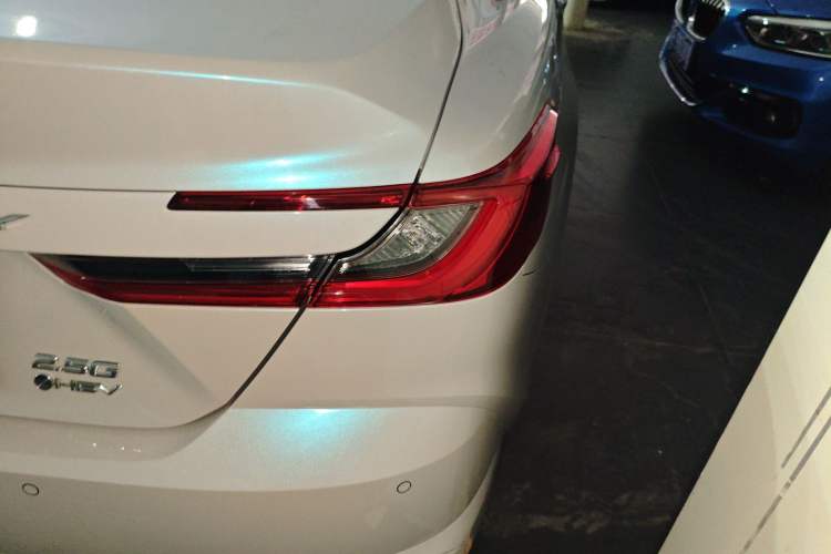 Used Toyota Camry 2024 Dual-Engine 2.5HG Prestige Edition Exterior 3