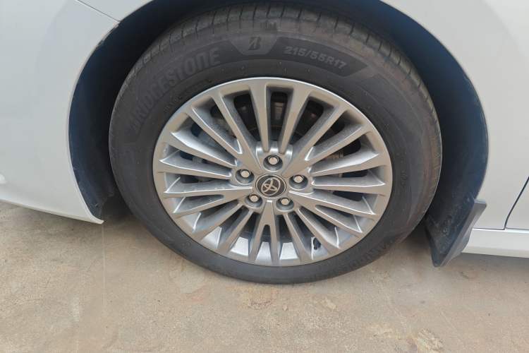 Used Toyota Camry 2024 Dual-Motor 2.0 HG Premium Edition Exterior 3