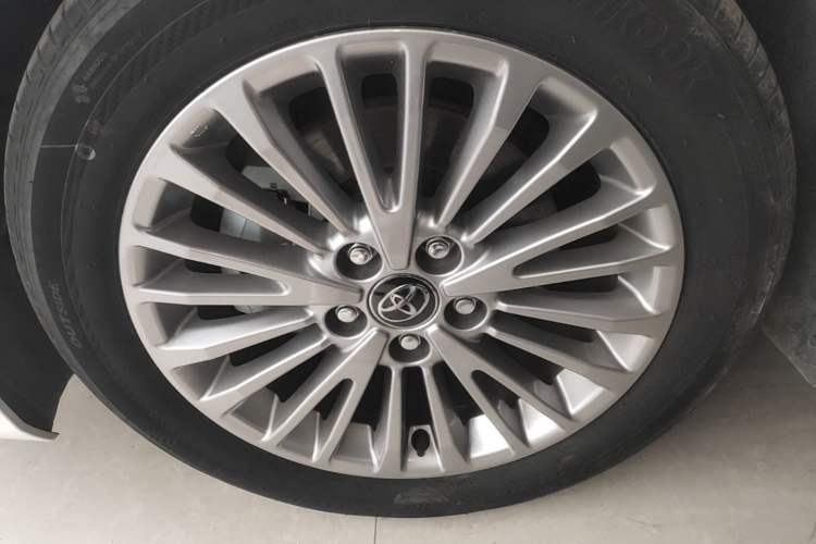Used Toyota Camry 2024 2.0E Elite Edition Exterior 4