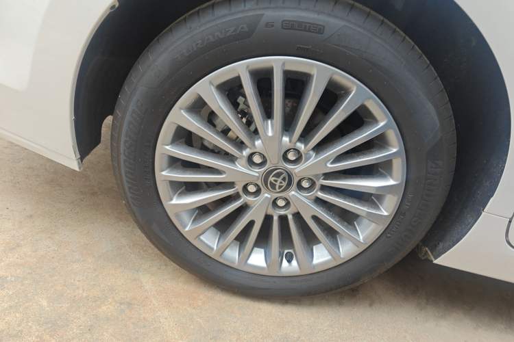 Used Toyota Camry 2024 Dual-Motor 2.0 HG Premium Edition Exterior 4