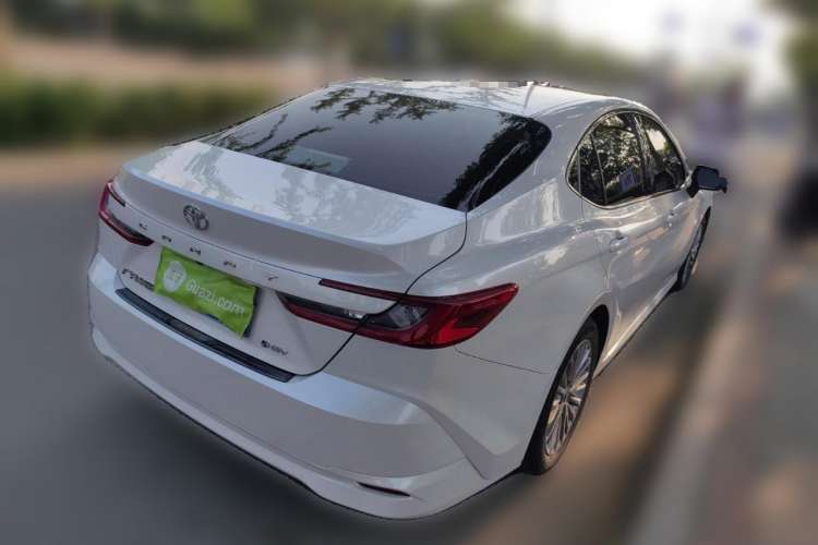 Used Toyota Camry 2024 Dual-Motor 2.0 HE Elite Edition Exterior 5
