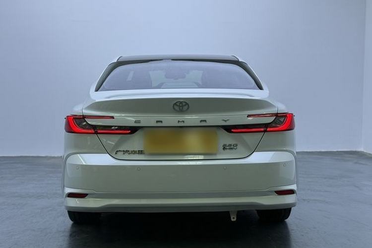 Used Toyota Camry 2024 Dual-Engine 2.5HG Prestige Edition Exterior 6