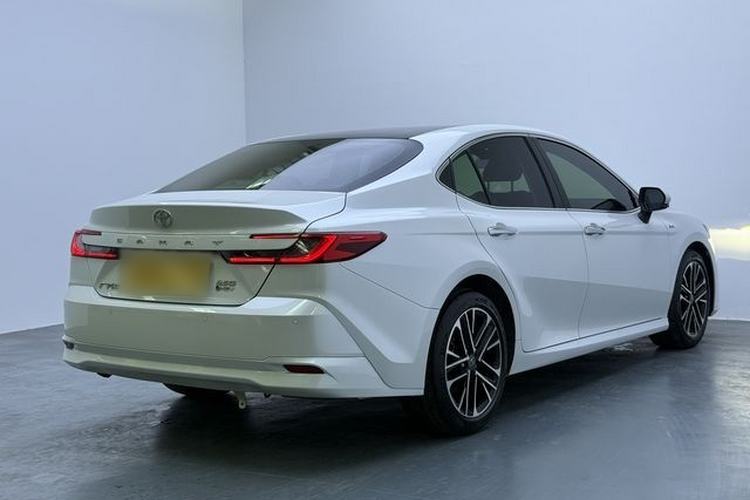 Used Toyota Camry 2024 Dual-Engine 2.5HG Prestige Edition Exterior 7