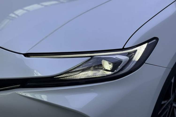 Used Toyota Camry 2024 Dual-Engine 2.5HG Prestige Edition Exterior 8