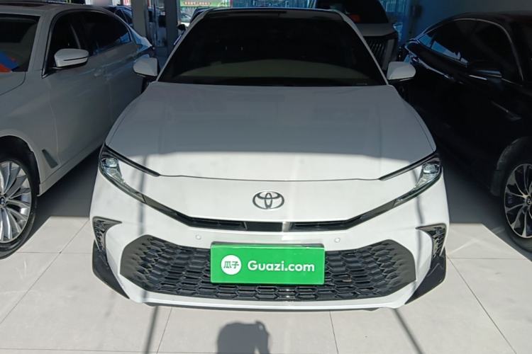 Used Toyota Camry 2024 Dual-Motor 2.0HS Sport Edition Front