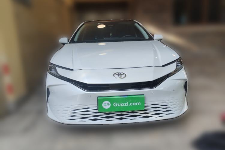 Used Toyota Camry 2024 Dual-Motor 2.0 HG Premium Edition Front
